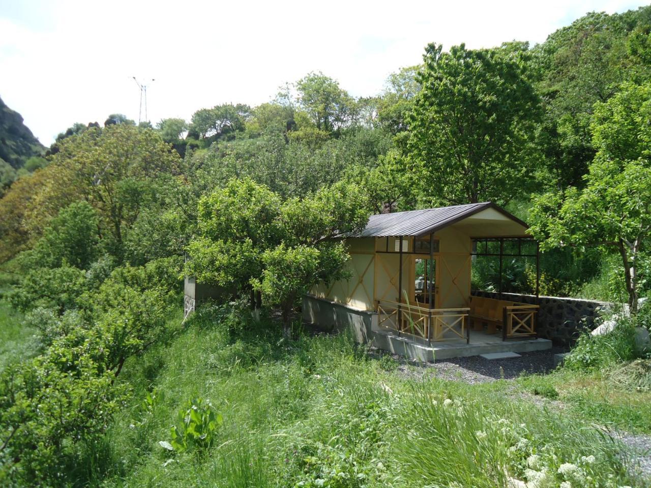 The River House Yeghegis Artabuynk Exterior foto