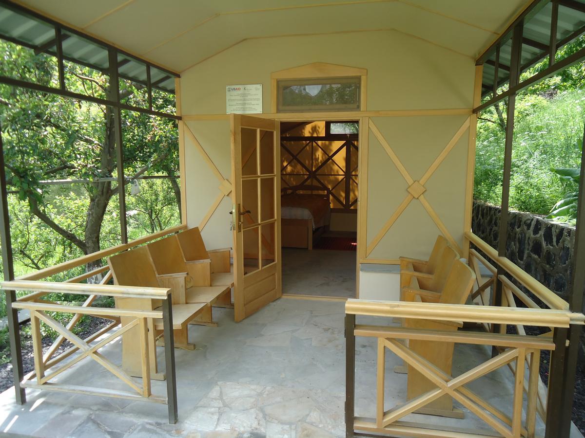 The River House Yeghegis Artabuynk Exterior foto